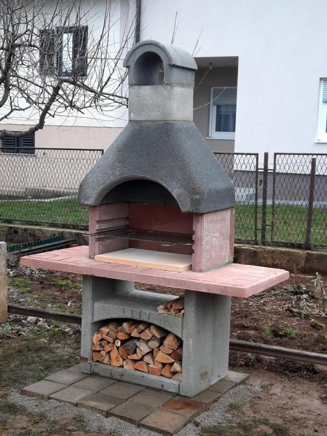 Planinski kutak Lovinac  Exteriör bild